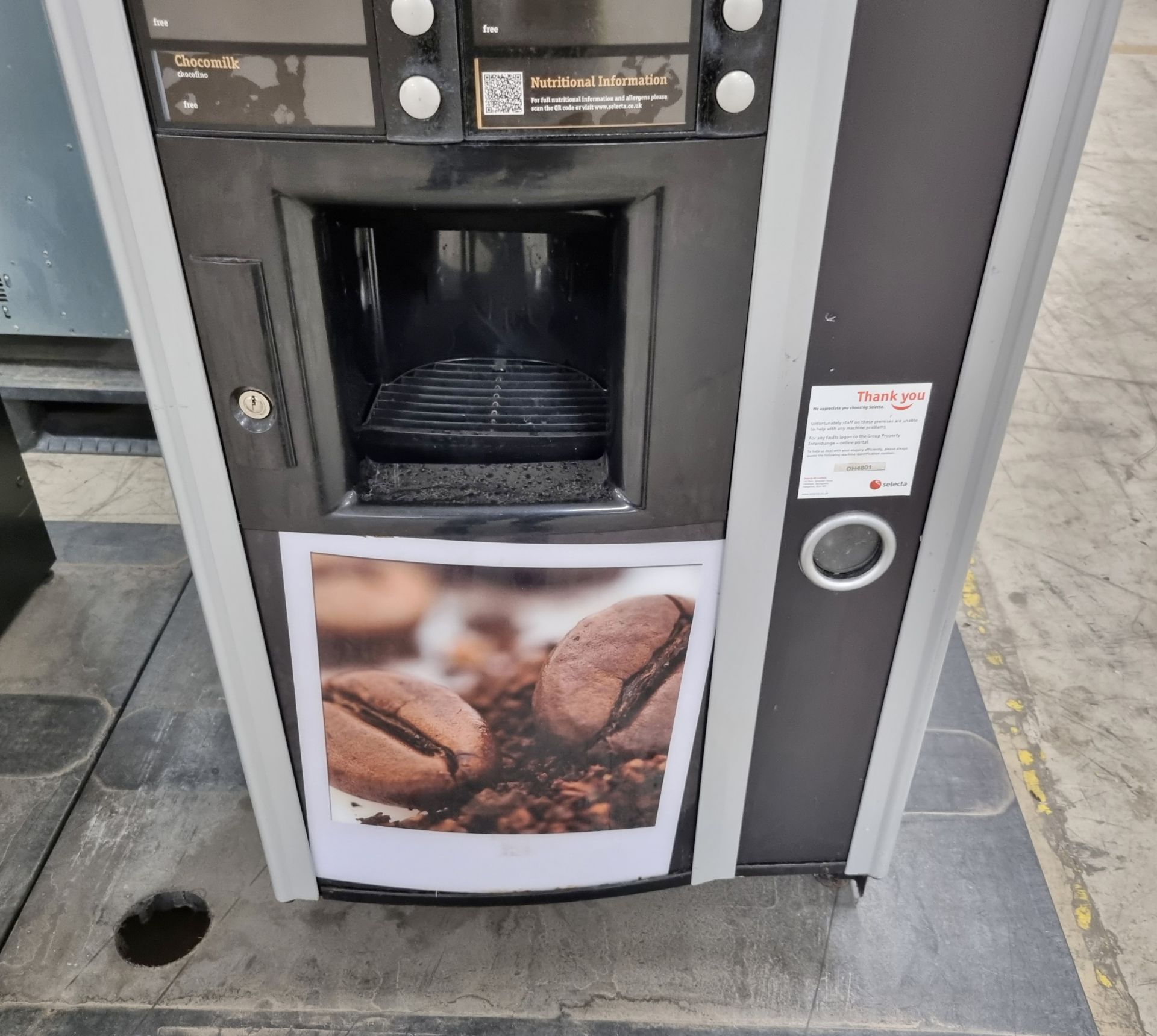 Selecta Milano B2C hot drinks vending machine - Image 7 of 12