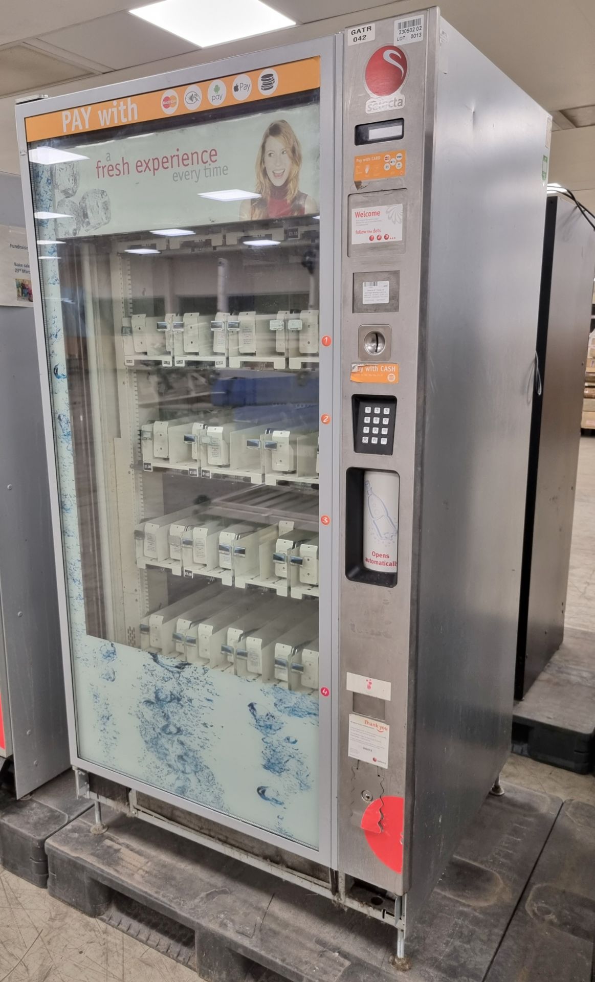 Selecta ST Tropez 99 beverage vending machine - Bild 3 aus 10