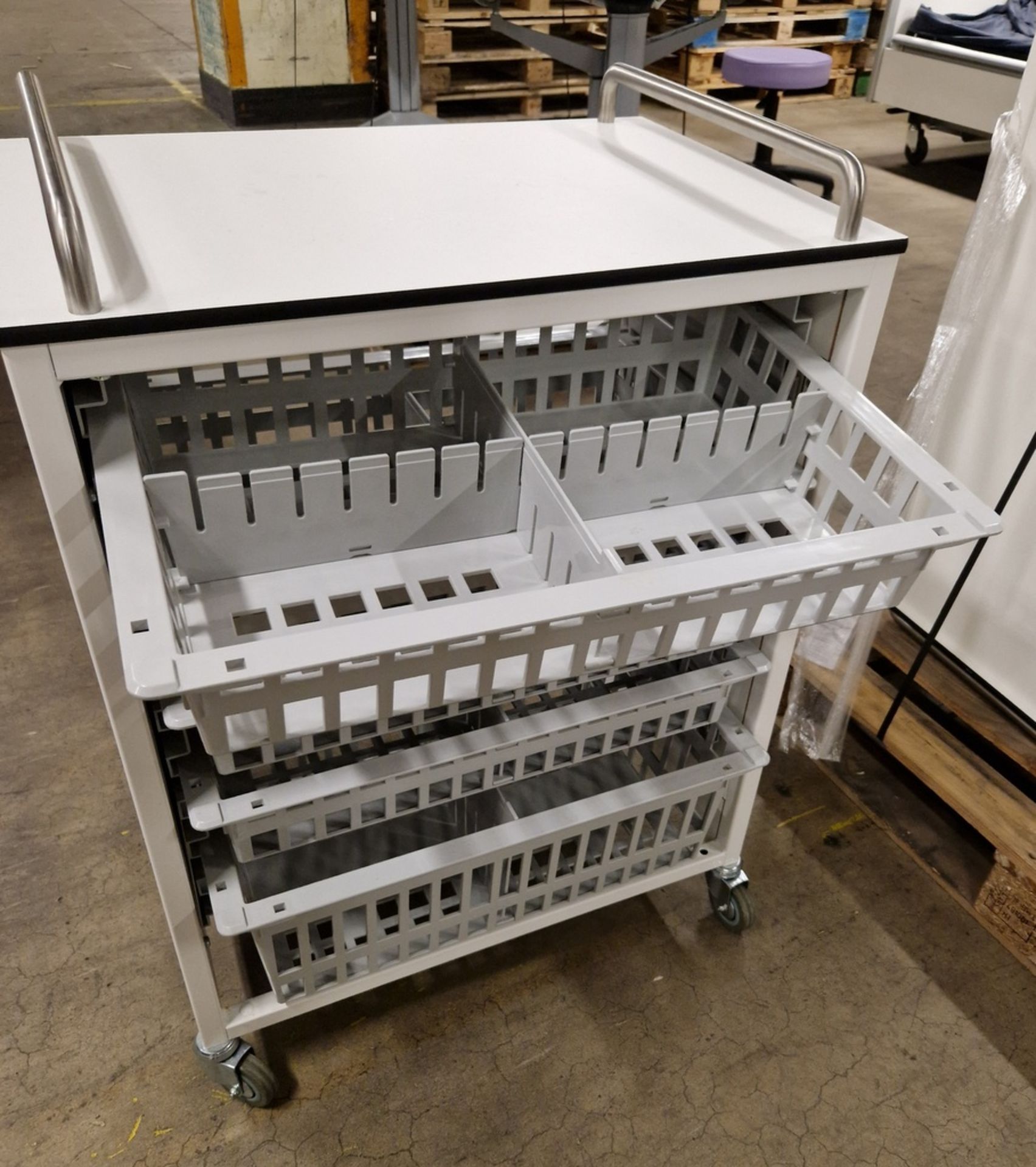 16x dispensing 4 drawer trolley crates 67x48x89cm (LxWxH) - Image 2 of 4
