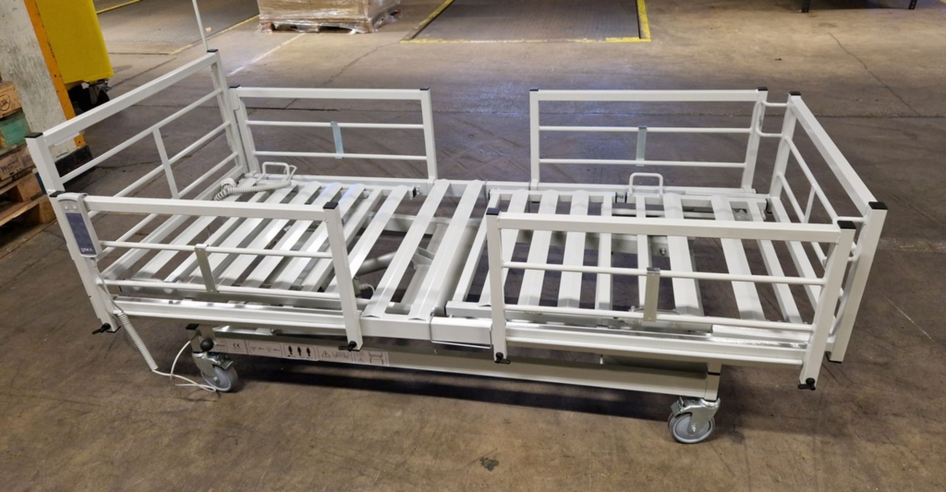 120x OSKA 10001 portable fully adjustable care beds - Image 2 of 7