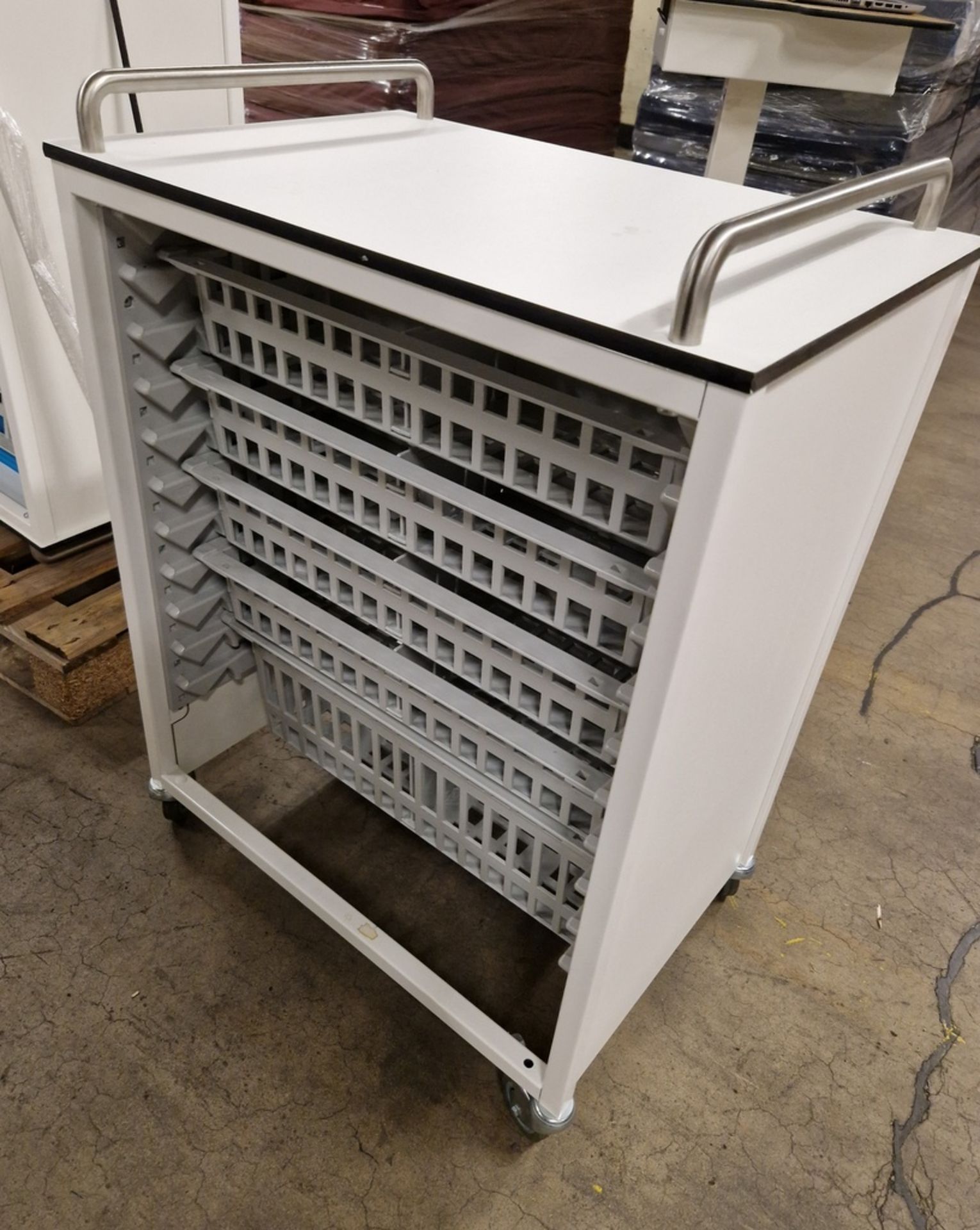 16x dispensing 4 drawer trolley crates 67x48x89cm (LxWxH)