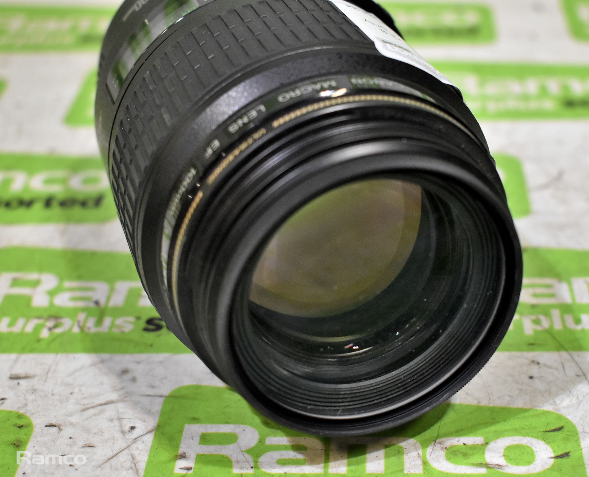 Canon EF 100mm F/2.8 Macro USM lens - Image 5 of 6