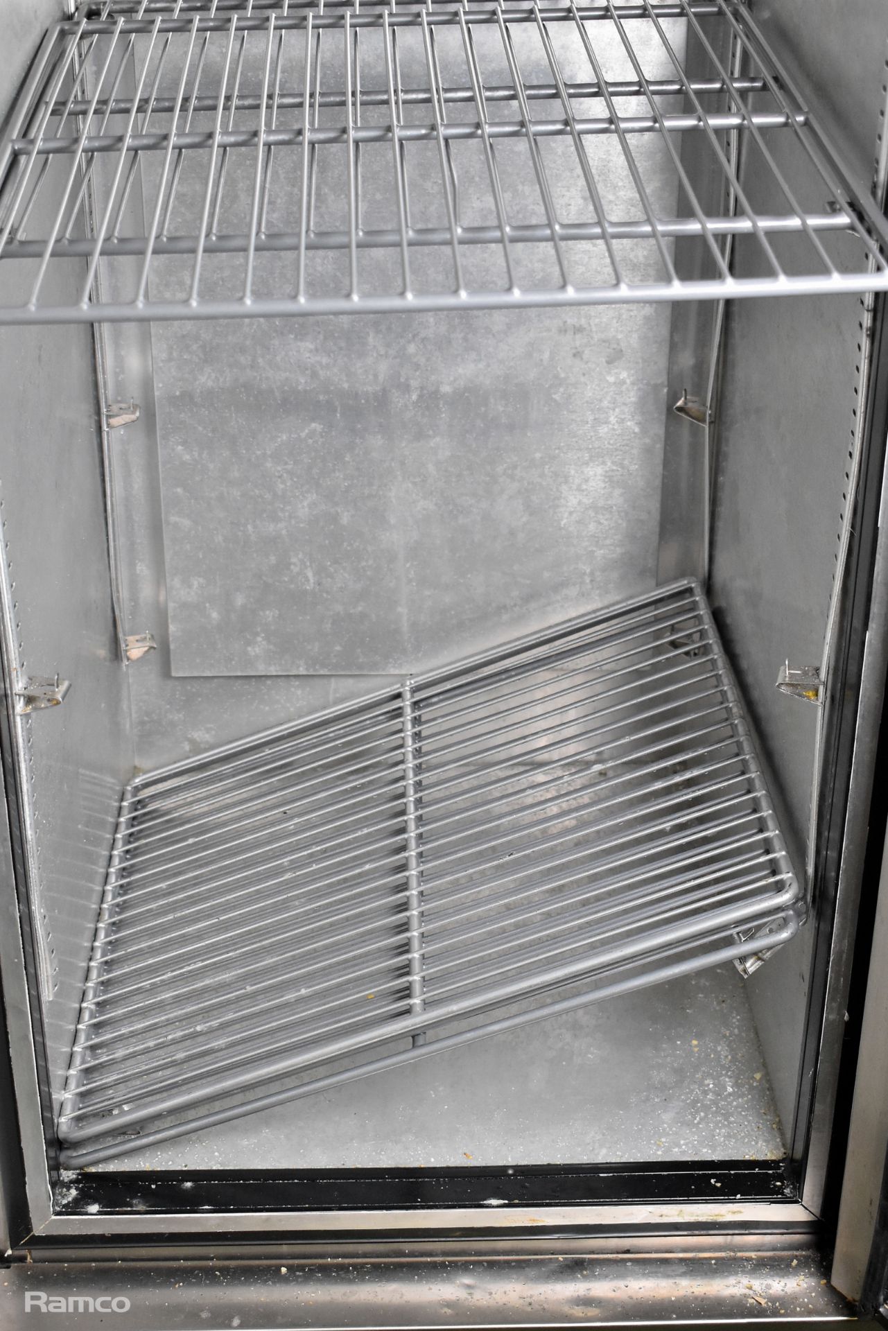 Foster FSL400L stainless steel single upright freezer 240V - W 600 x D 700 x H 1900 mm - Image 3 of 6