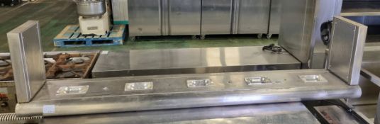 Stainless steel single heated shelf gantry 240V - W 1830 x D 300 x H 430 mm
