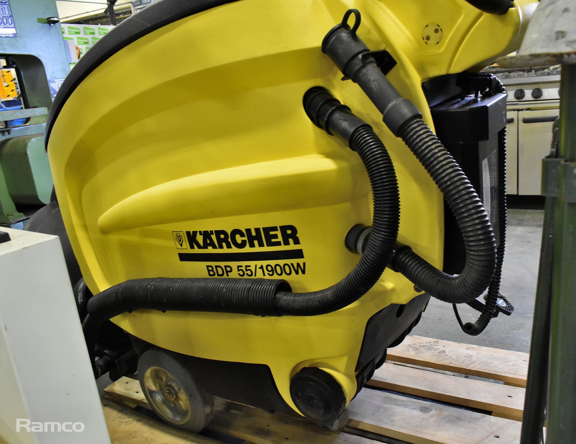 Karcher BDP 55/1900w floor scrubbing machine - Bild 12 aus 13