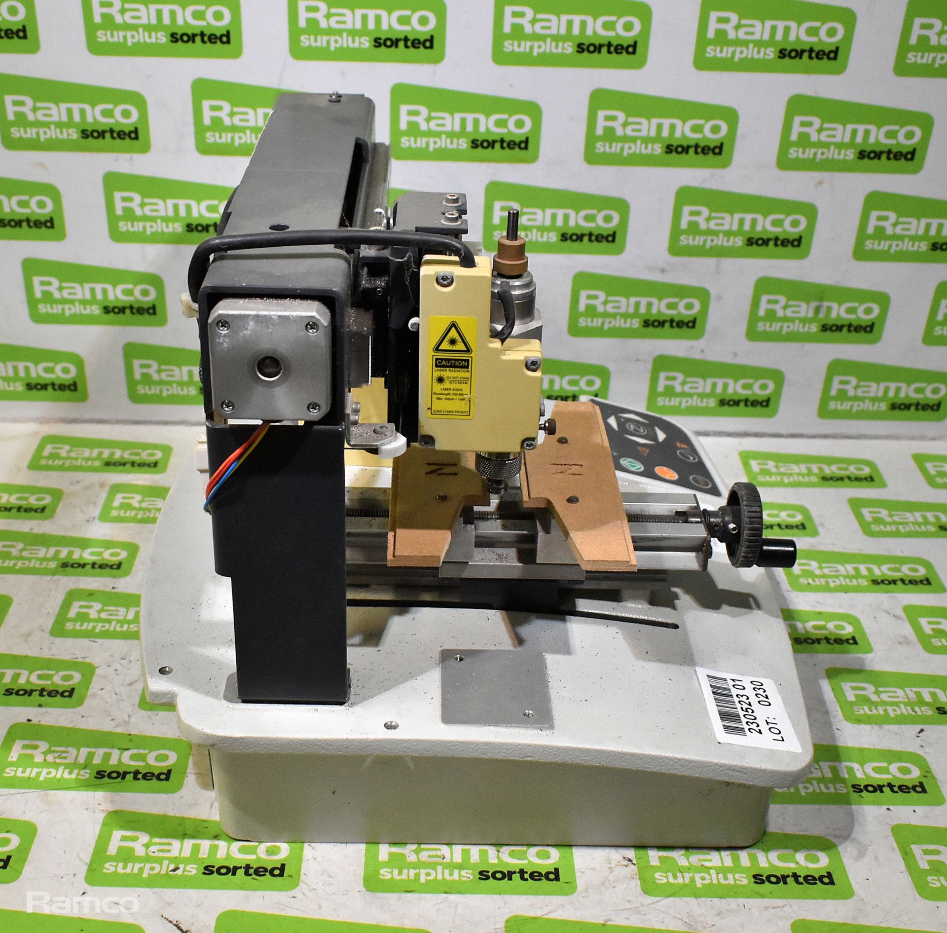 Gravograph M20 desktop engraving machine - Serial No. 92122-12 - MISSING OUTER CASING - Image 5 of 7
