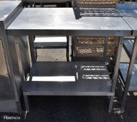 Stainless steel table with single undershelf - W 900 x D 600 x H 880 mm
