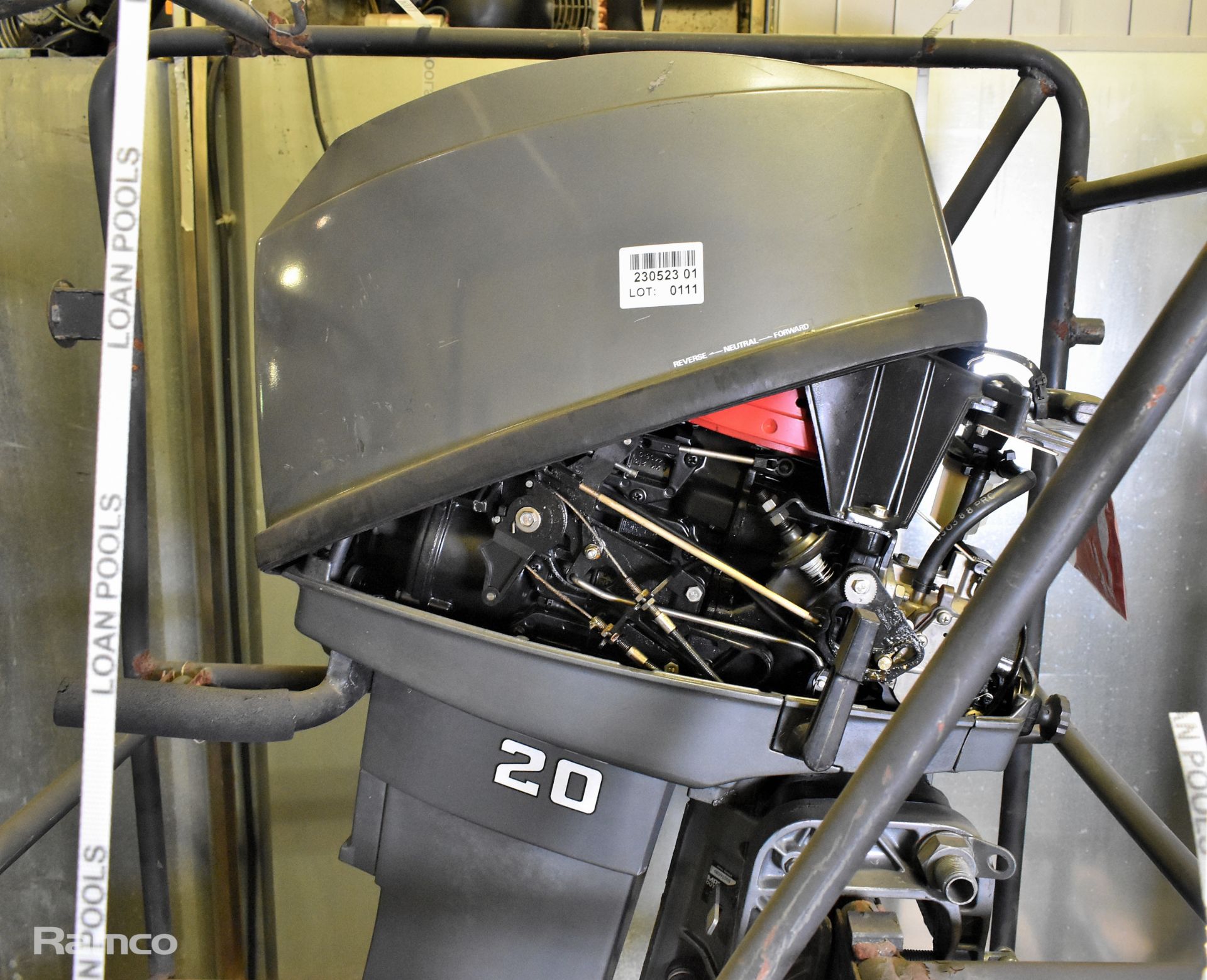Mariner 20, 20 HP 2 stroke outboard motor Serial no OB391508 in travel cage with Barrus 5L fuel tank - Image 2 of 12