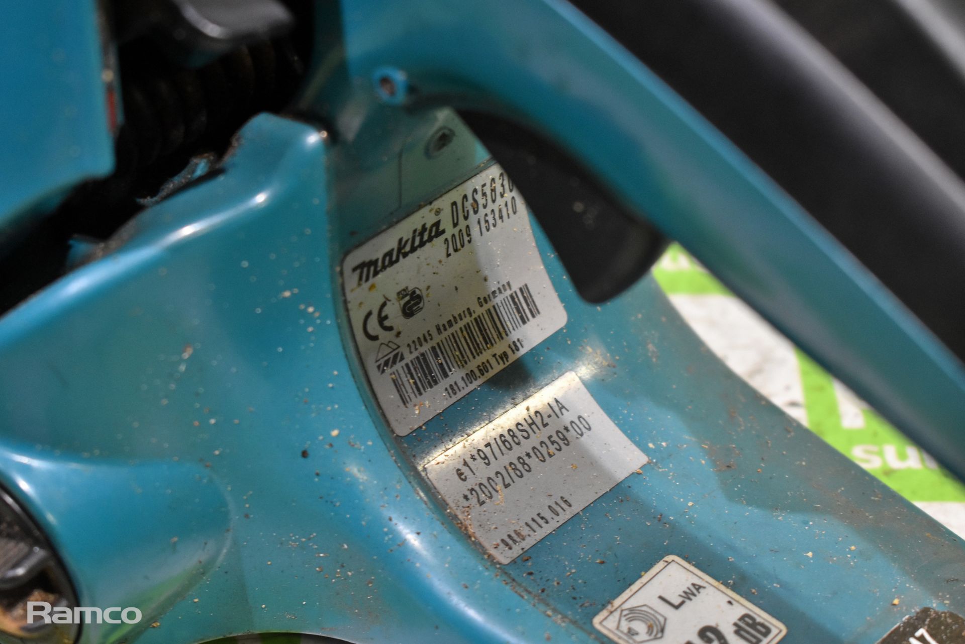 Makita DCS5030 50cc petrol chainsaw - BODY ONLY - Image 3 of 6