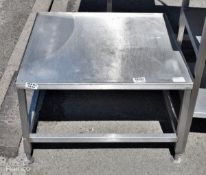 Stainless steel base stand - W 750 x D 750 x H 450 mm