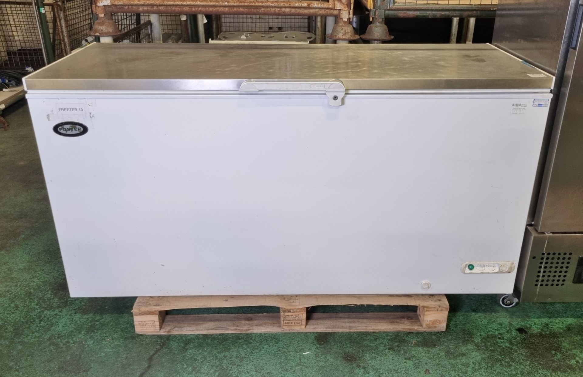 Foster FCF 600 LB large chest freezer 240V - W 1770 x D 730 x H 850 mm