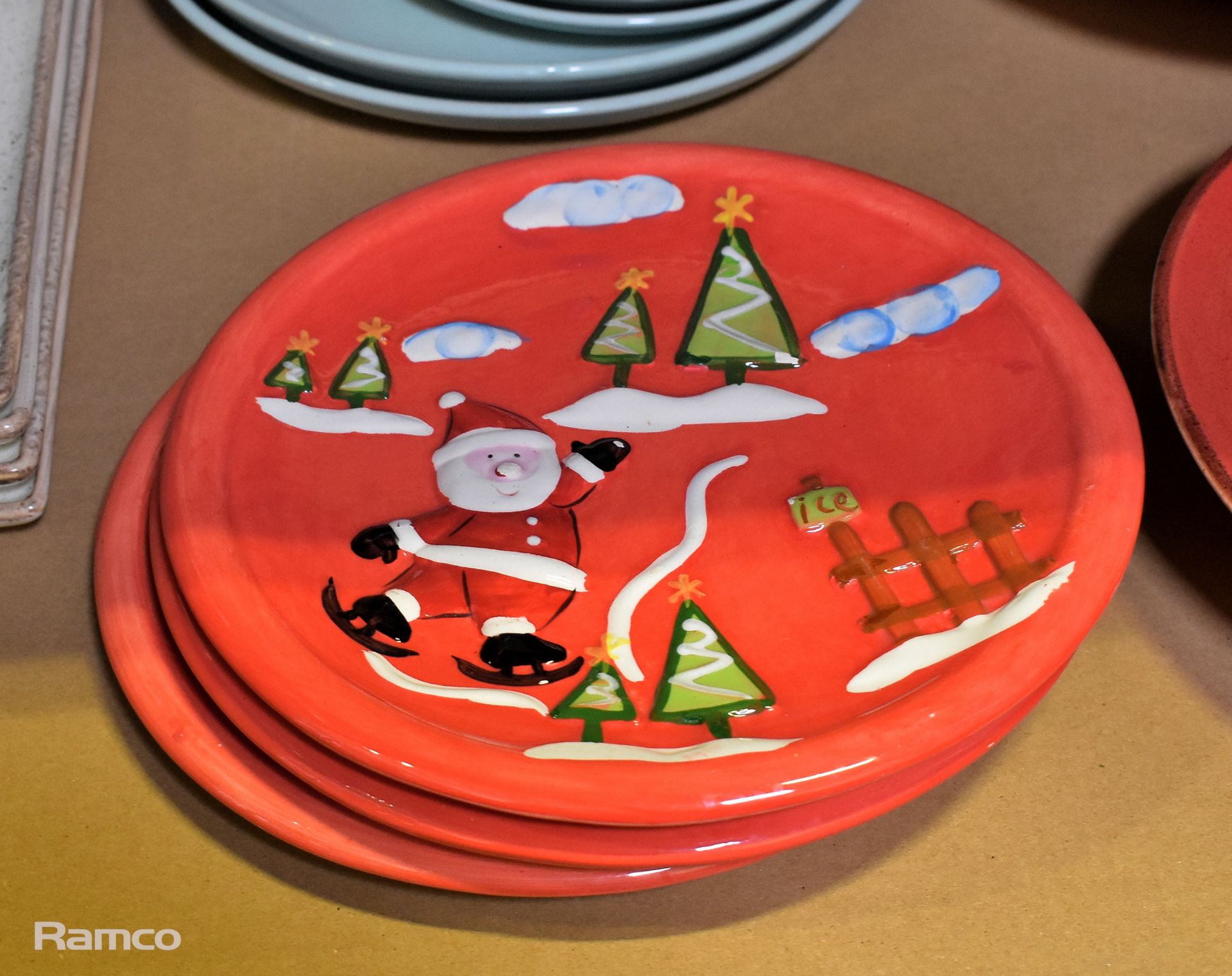 Catering plates, bowls, dishes of multiple styles - Image 4 of 6