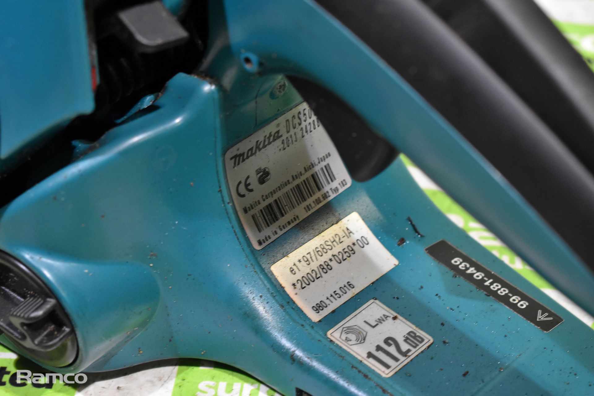 Makita DCS5030 50cc petrol chainsaw - BODY ONLY - Image 3 of 6