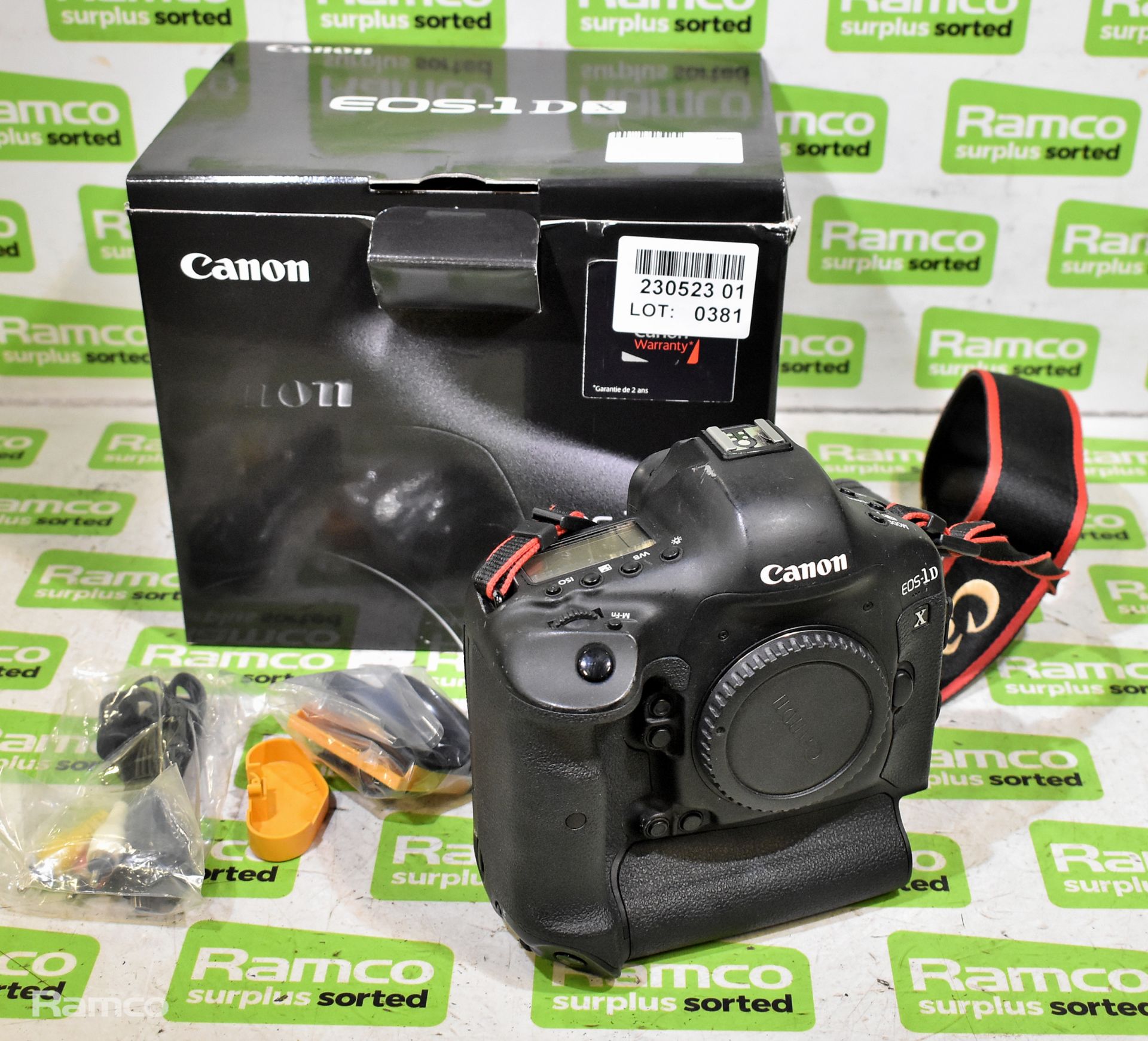 Canon EOS-1DX DSLR camera with box