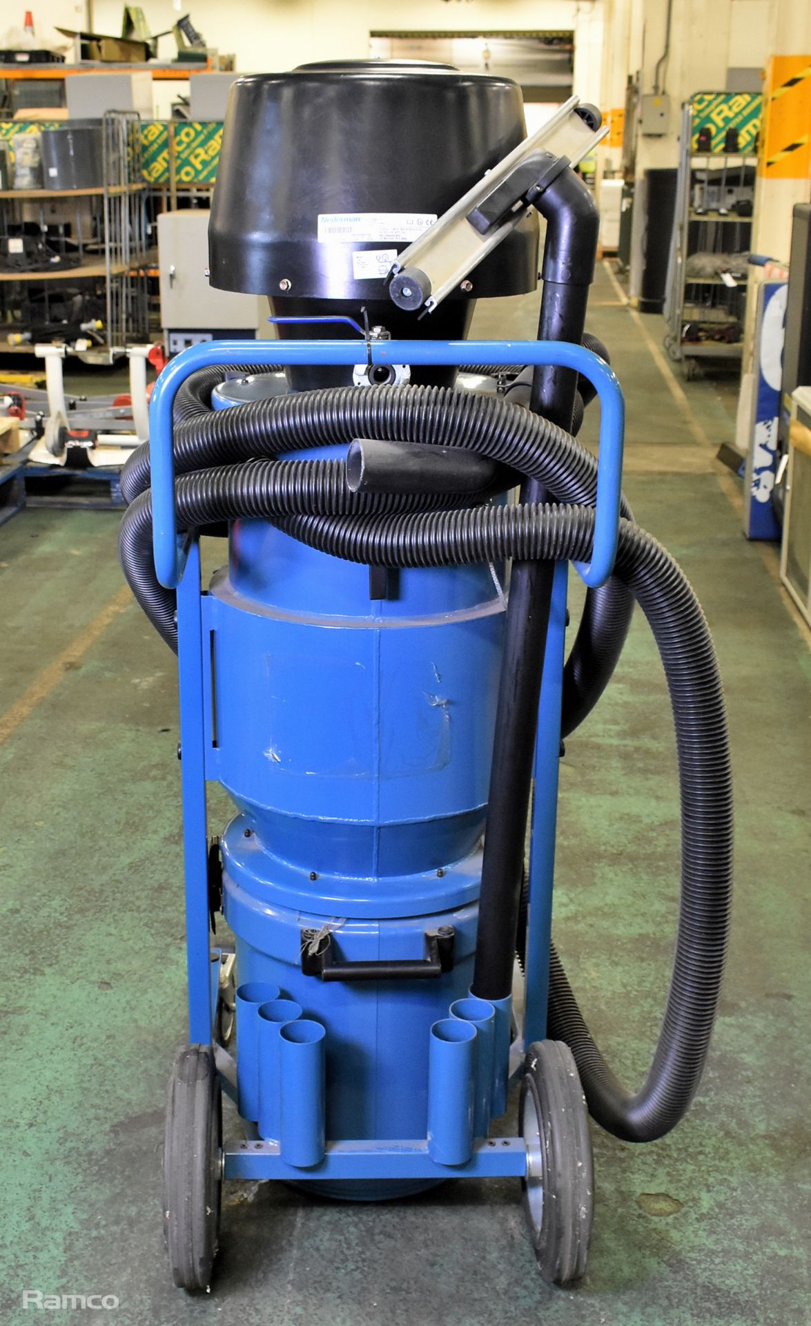 Nederman 216A industrial mobile vacuum cleaner - 8 bar - Image 4 of 6