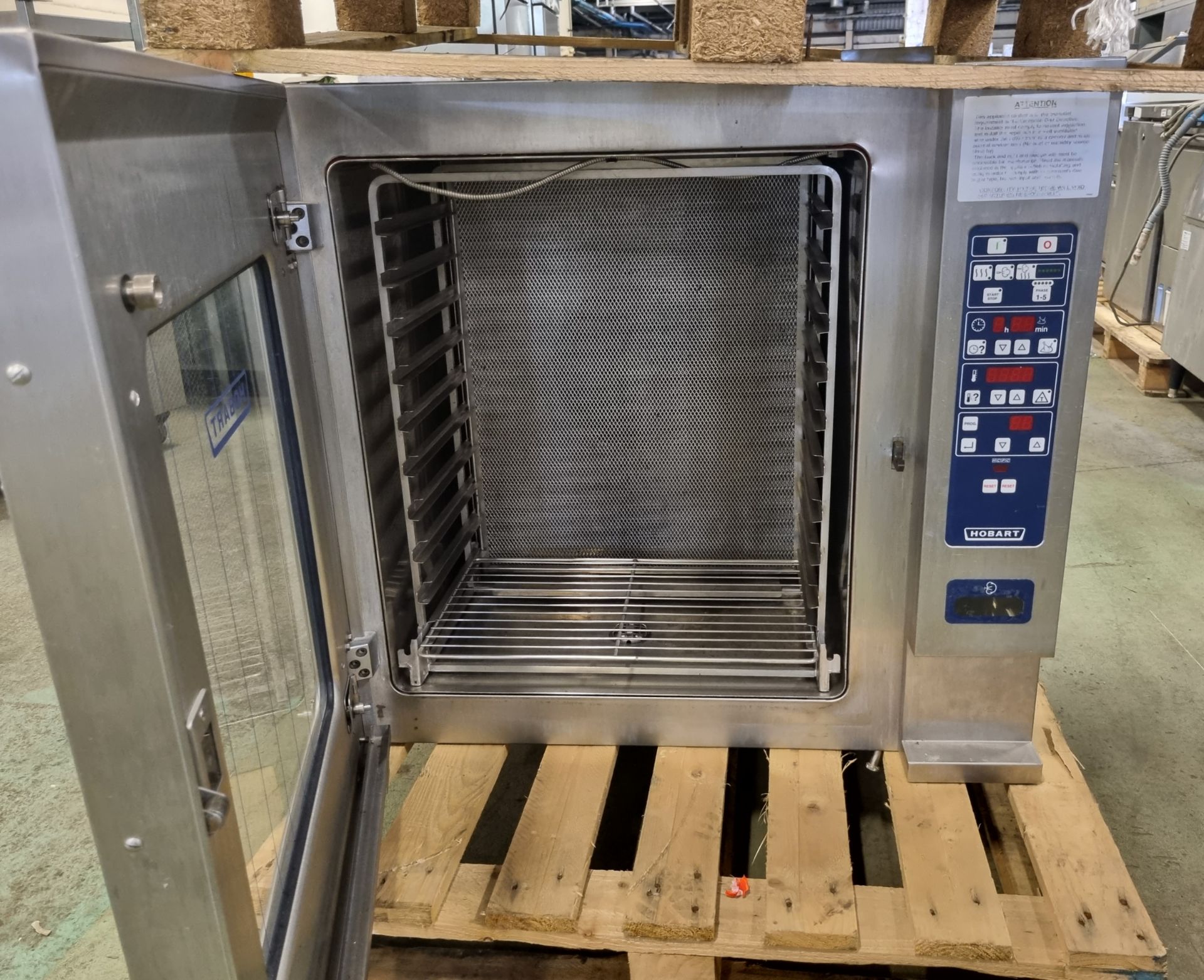 Hobart CSD 10 grid electric combi oven with base - H 95 (190) x W 80 x D 80cm - Image 3 of 8