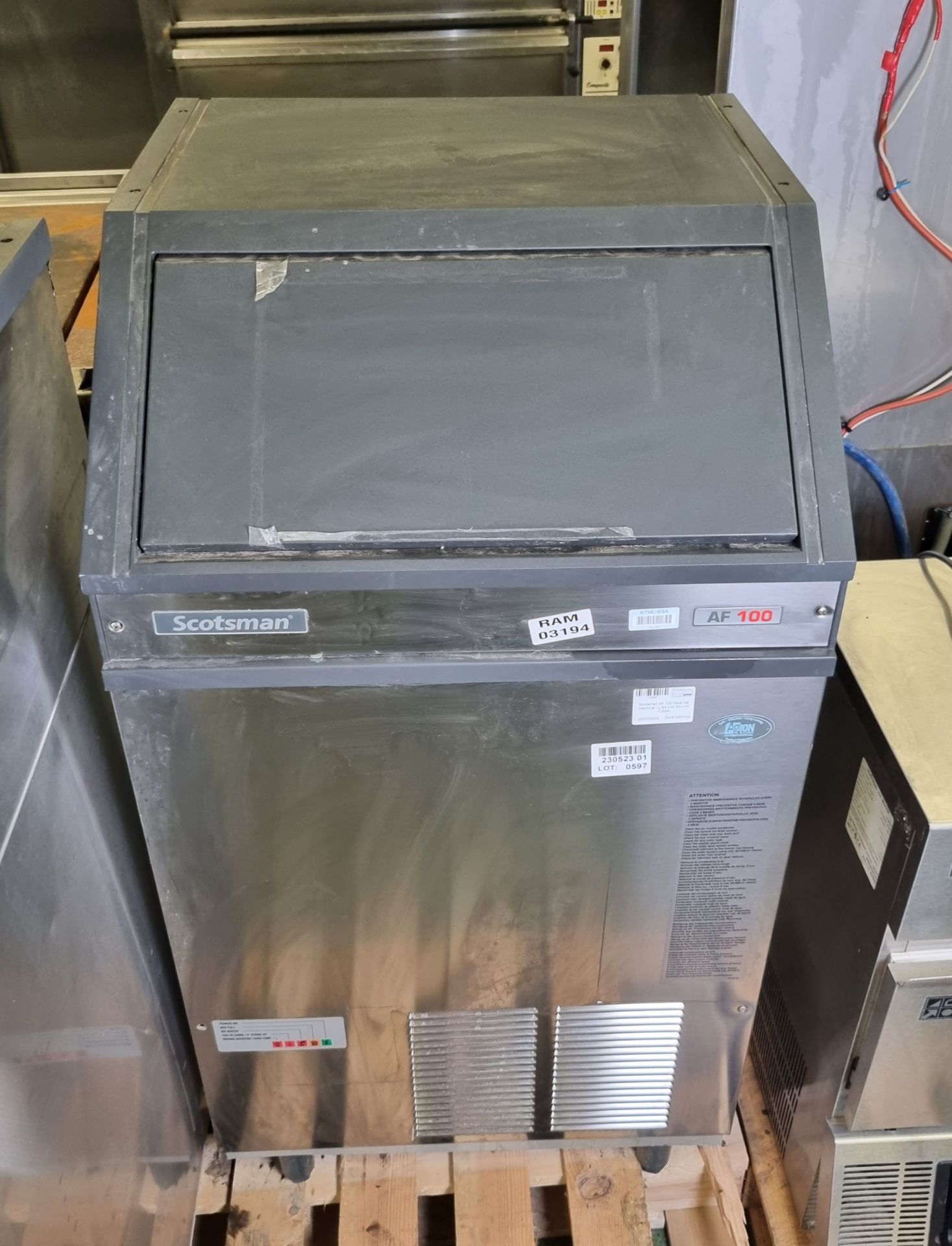 Scotsman AF 100 flaker ice machine - L 63 x W 60 x H 113cm - Image 2 of 4