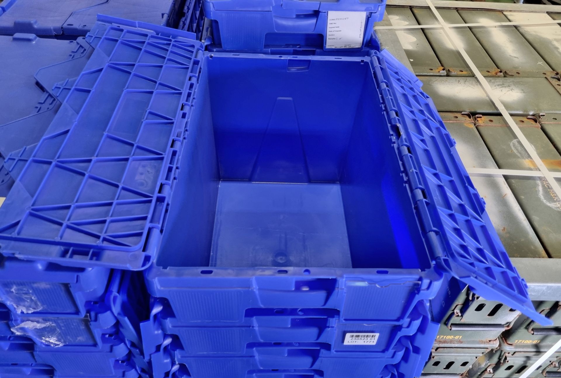 33x Blue Plastic containers - L 60 x W 37 x H 40cm - Image 3 of 3