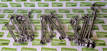 Double ended ring spanners