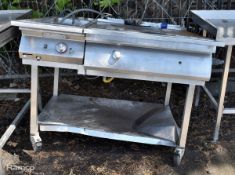 Solid top bullseye gas cooker with sink - 122x108x95cm