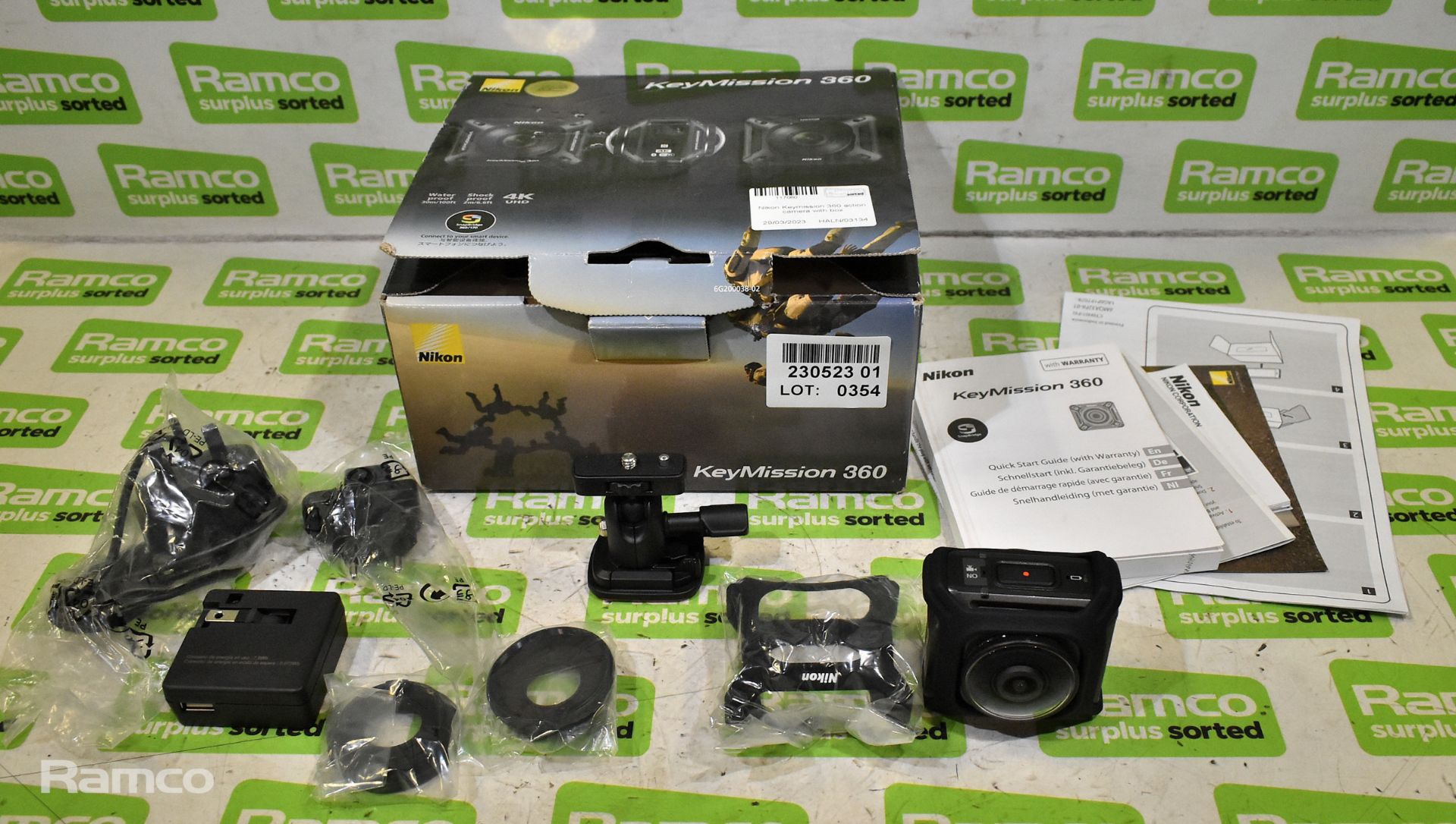 Nikon Keymission 360 action camera with box