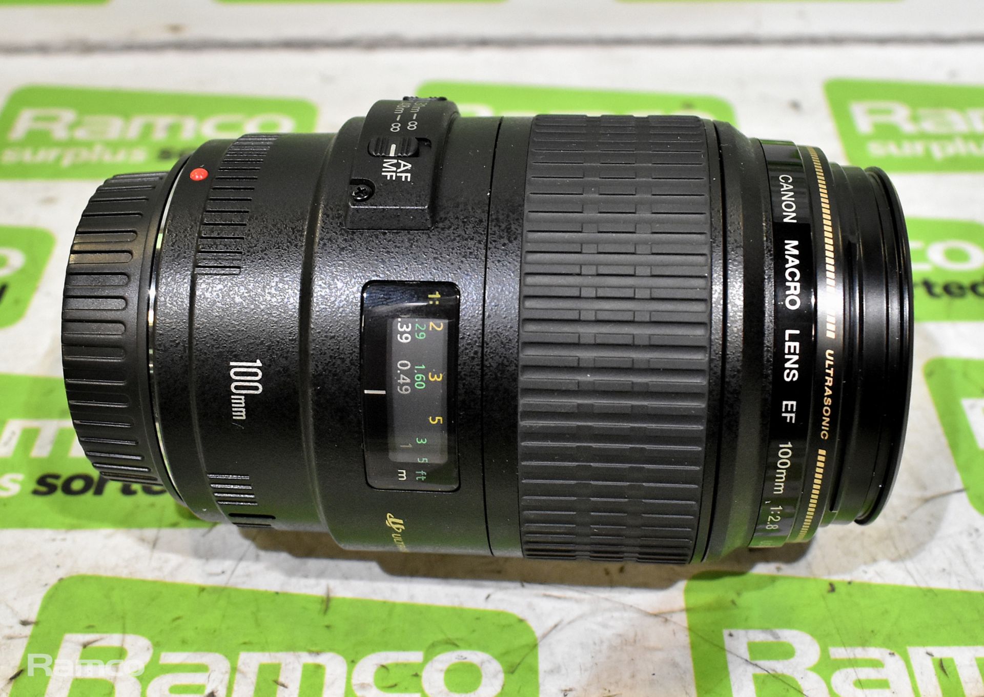 Canon EF 100mm F/2.8 Macro USM lens with box - Bild 3 aus 10