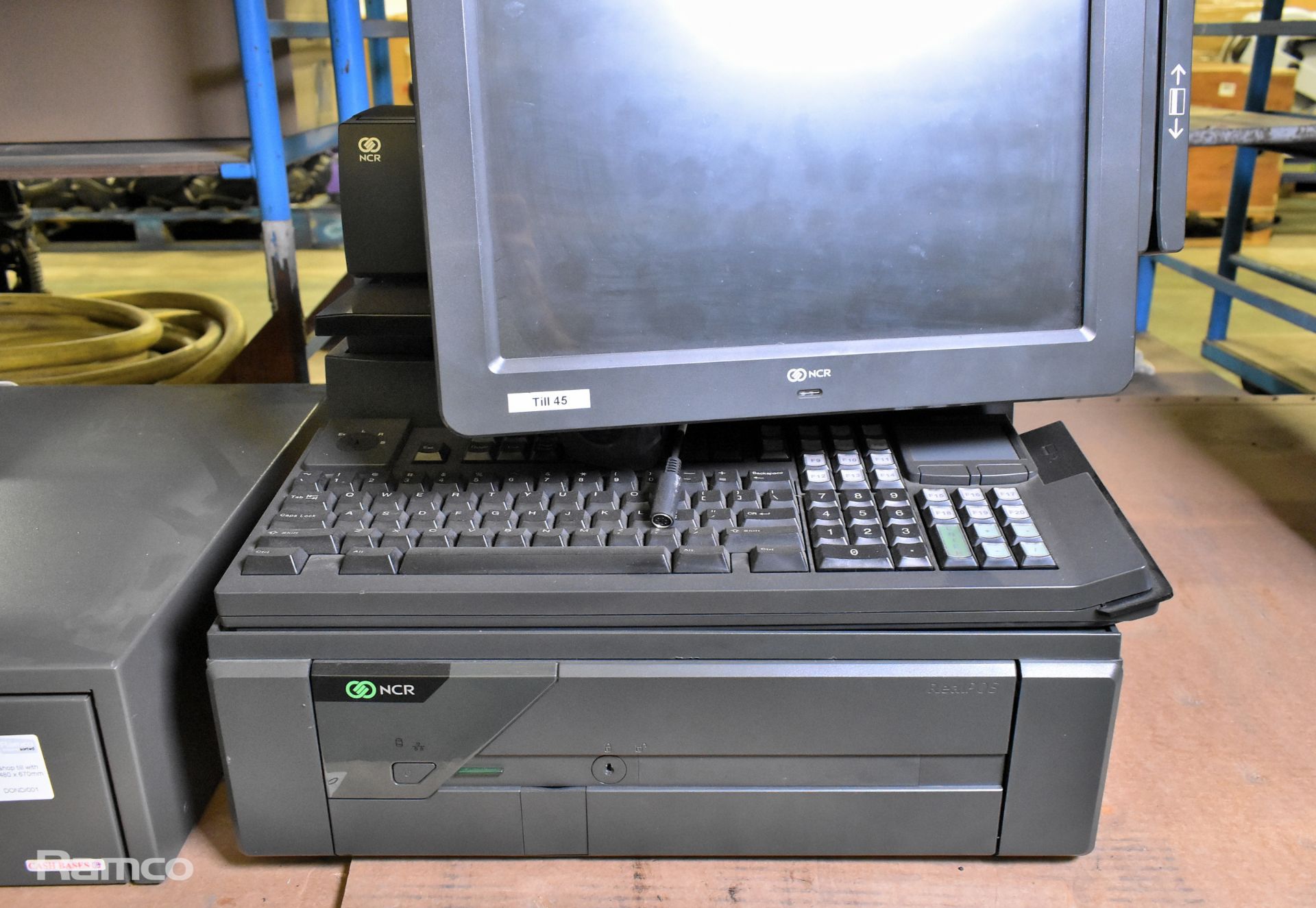 NCR electronic shop till with scanner - 480 x 480 x 670mm - Image 2 of 7
