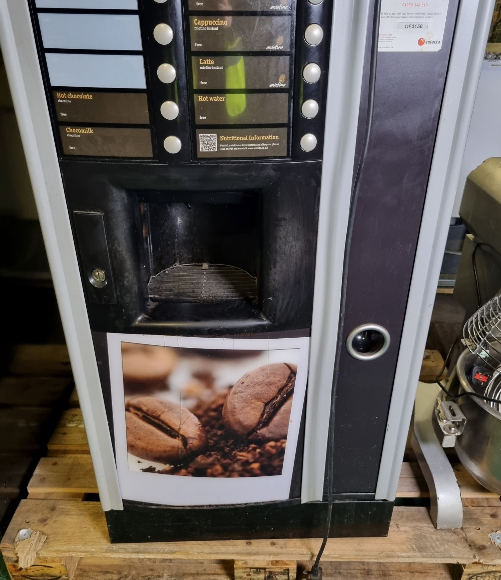Selecta instant hot drinks vending machine - NO KEYS - Bild 4 aus 4
