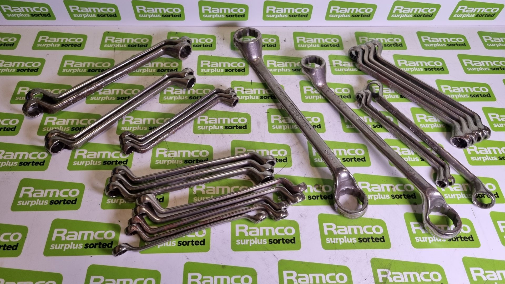 Double ended ring spanners