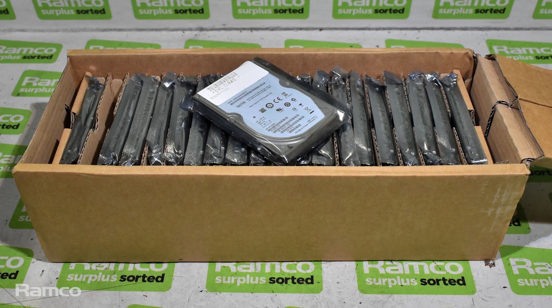 20x Seagate pipeline HD mini 250Gb hard drives for R20 Laptop