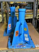 2x OMCN 239/A - 5 tonne axle stands