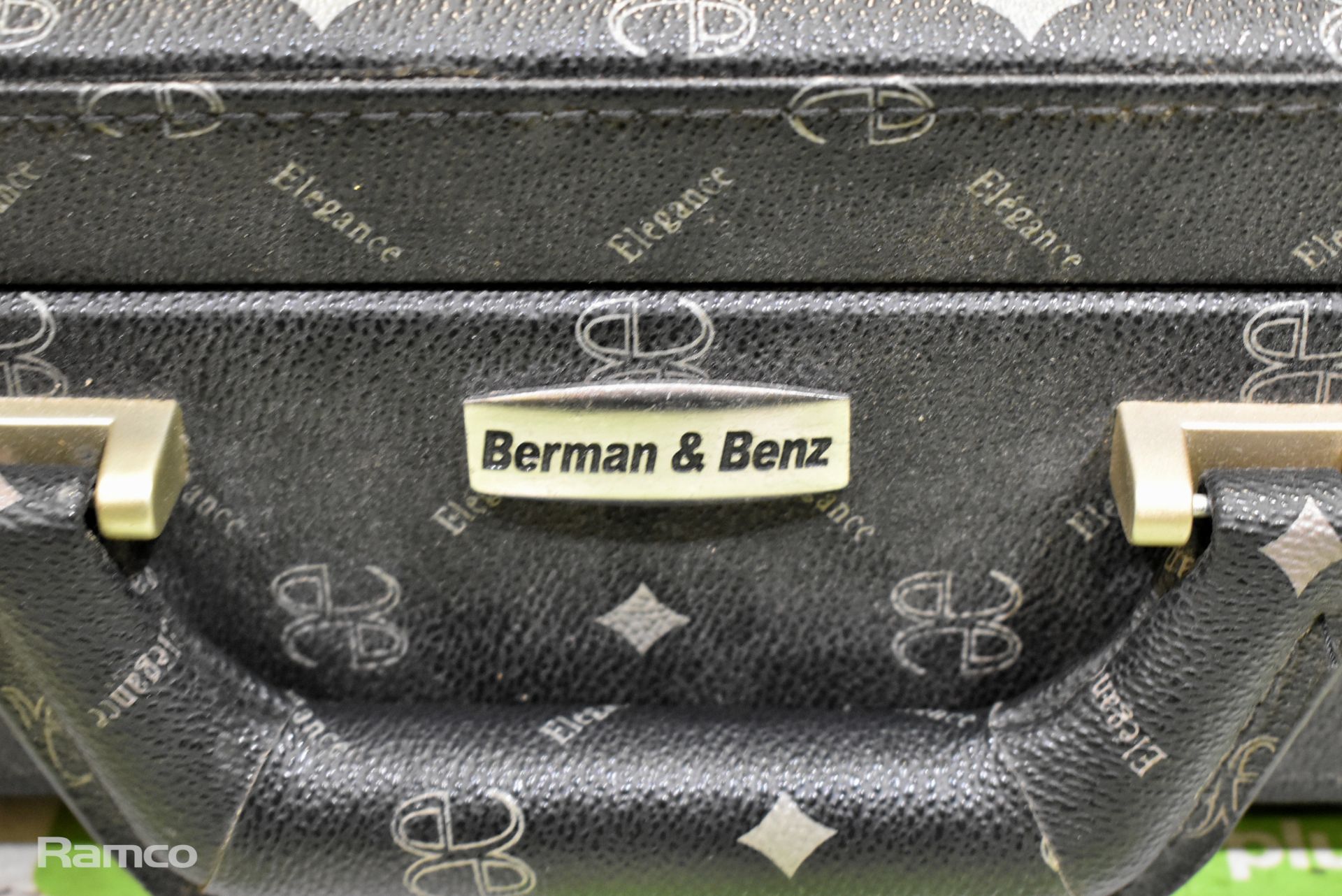 Berman & Benz kitchen knife set, utensil set in brief case - Image 10 of 10