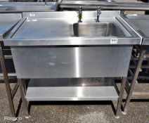 Stainless steel sink unit with 2 taps - W 105 x D 65 x H 90cm (105cm with taps)