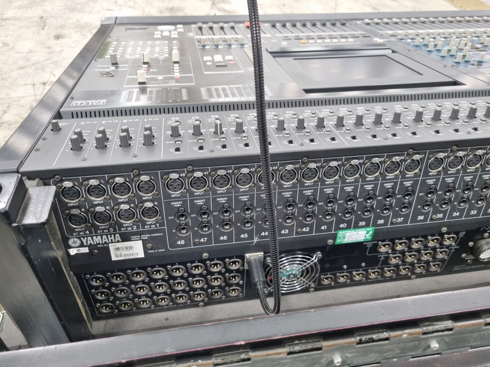Yamaha PM5D 48 channel digital mixing console ( L 155 x D 125 x H 35cm) with 2 power supplies - Image 13 of 18