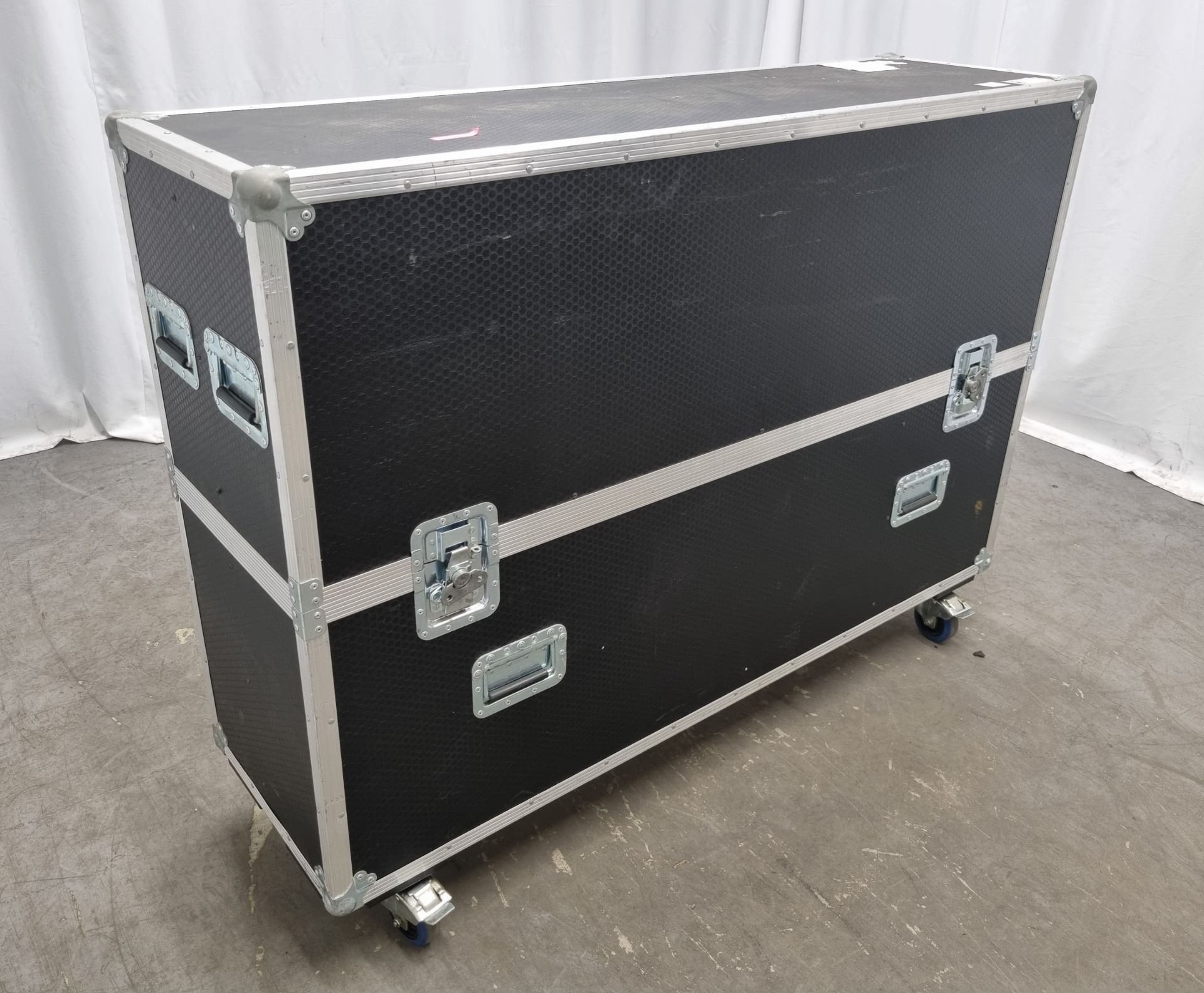 Mobile flight case - L 1540 x W 760 x H 1170mm - Image 2 of 7