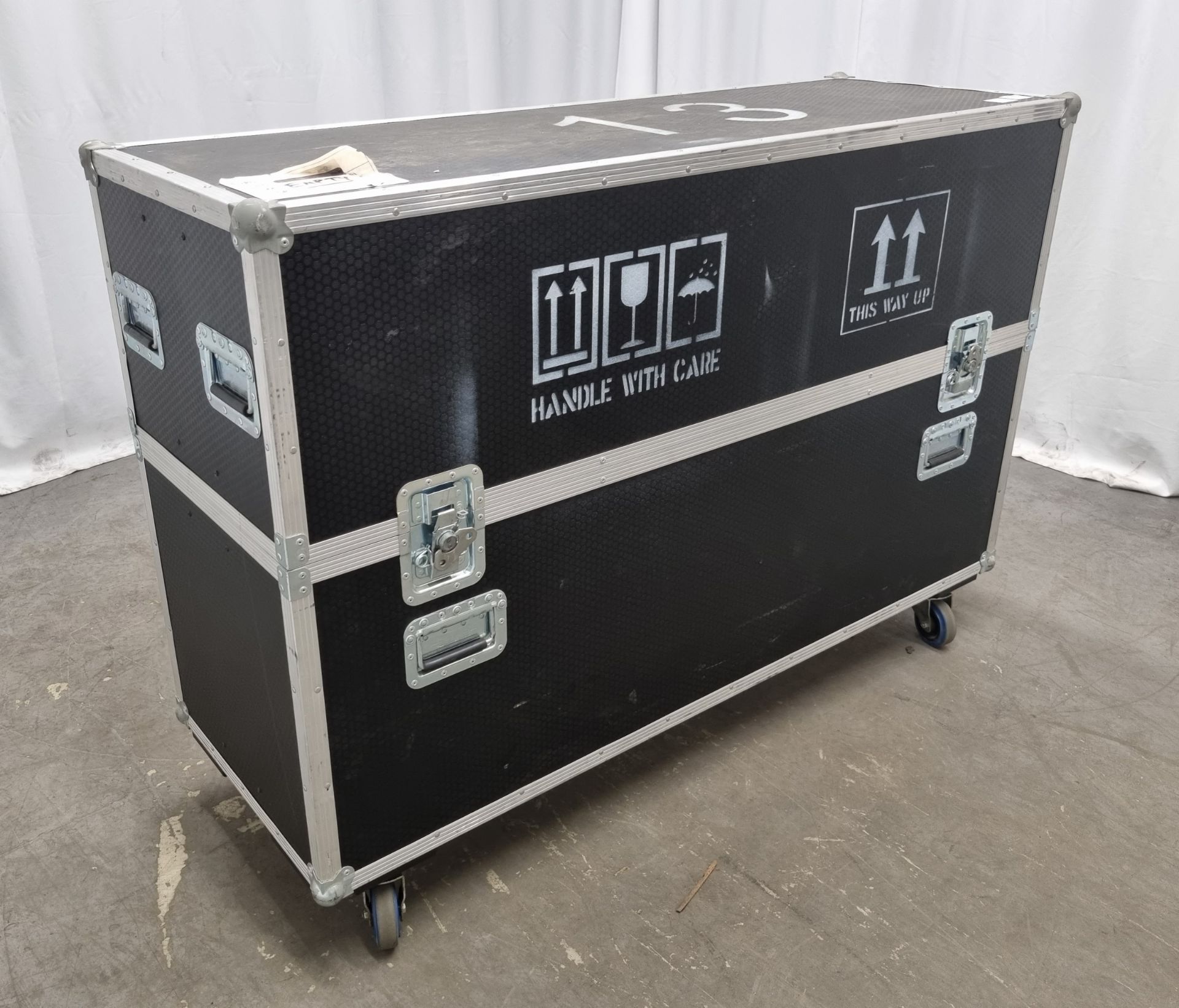 Mobile flight case - L 1540 x W 540 x H 1100mm - Image 2 of 4