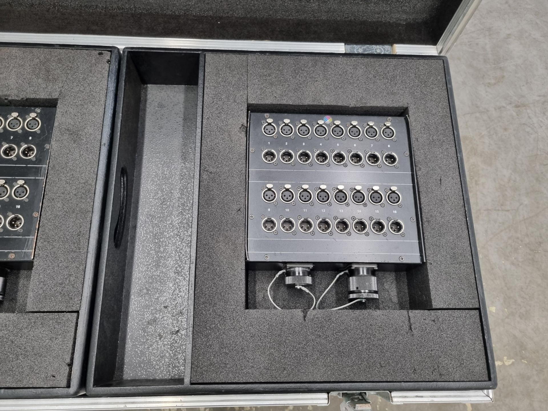 2x 16 input and output XLR stageboxes with multicore loom and mains cable in flight case on wheels - Image 2 of 8