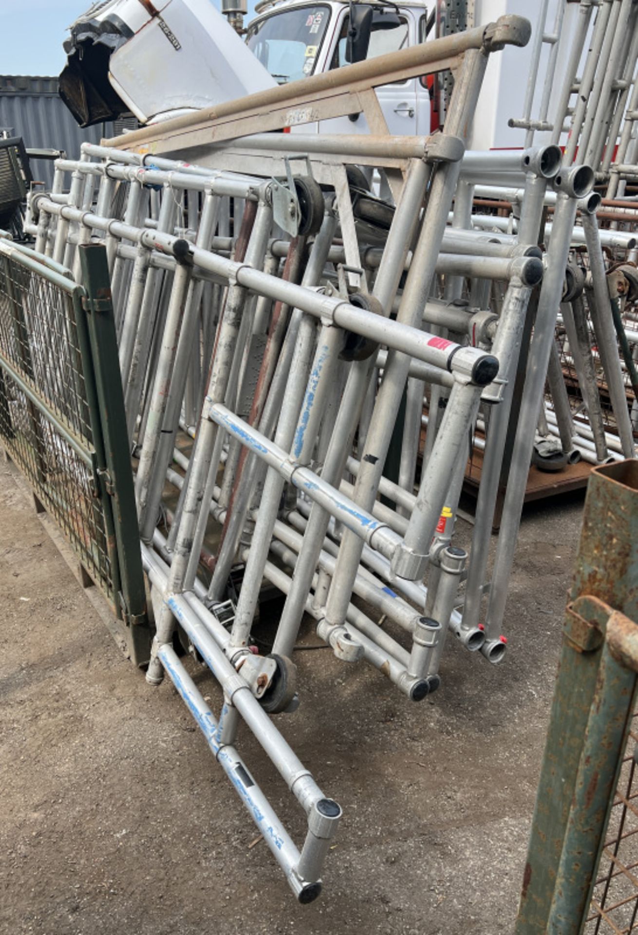 Scaffolding ladder frames mixed sizes - 12 pieces - Image 5 of 5