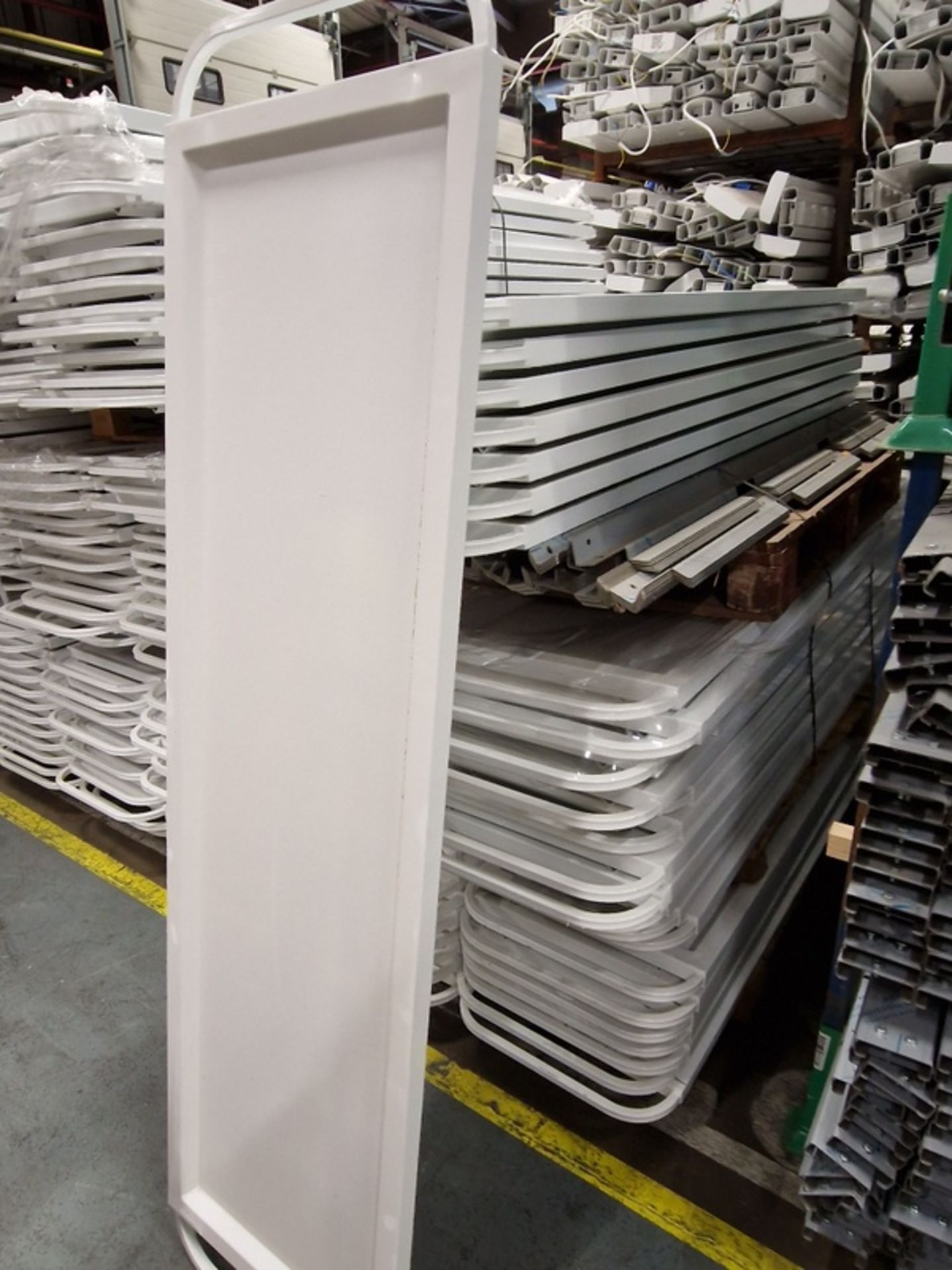 Approx 950 pallet spaces of medical equipment & supplies – itemised list in the description - Image 89 of 102