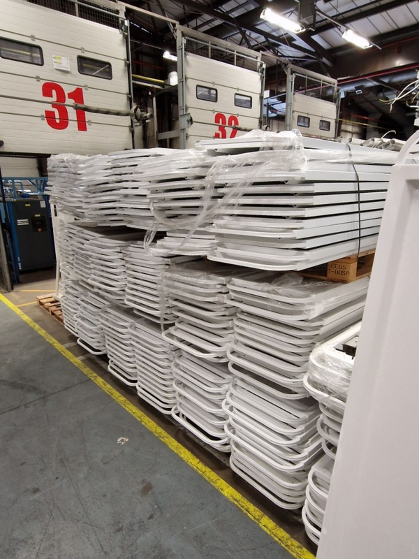 Approx 950 pallet spaces of medical equipment & supplies – itemised list in the description - Image 88 of 102