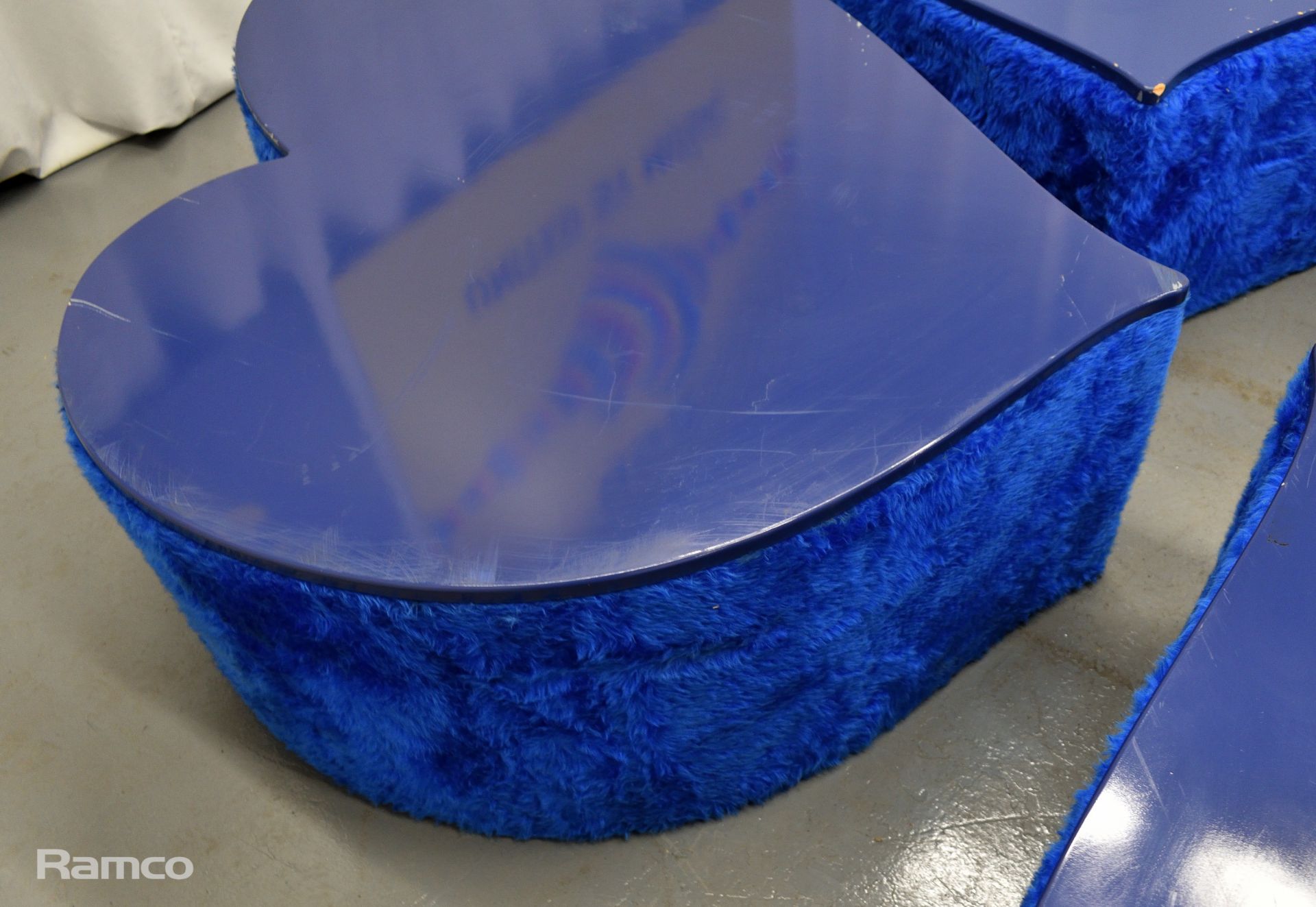 4x Asymmetrical heart shaped blue fur-covered wooden tables from countries' seating area - Image 15 of 16