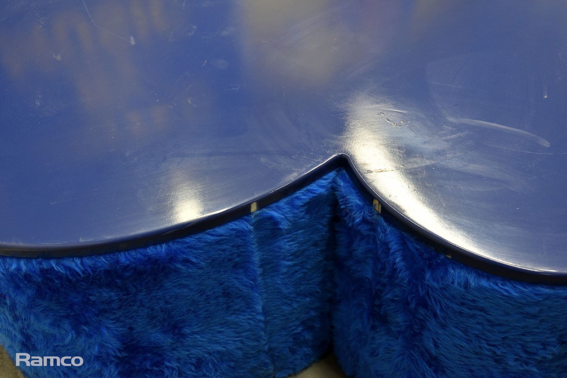 4x Asymmetrical heart shaped blue fur-covered wooden tables from countries' seating area - Image 4 of 16
