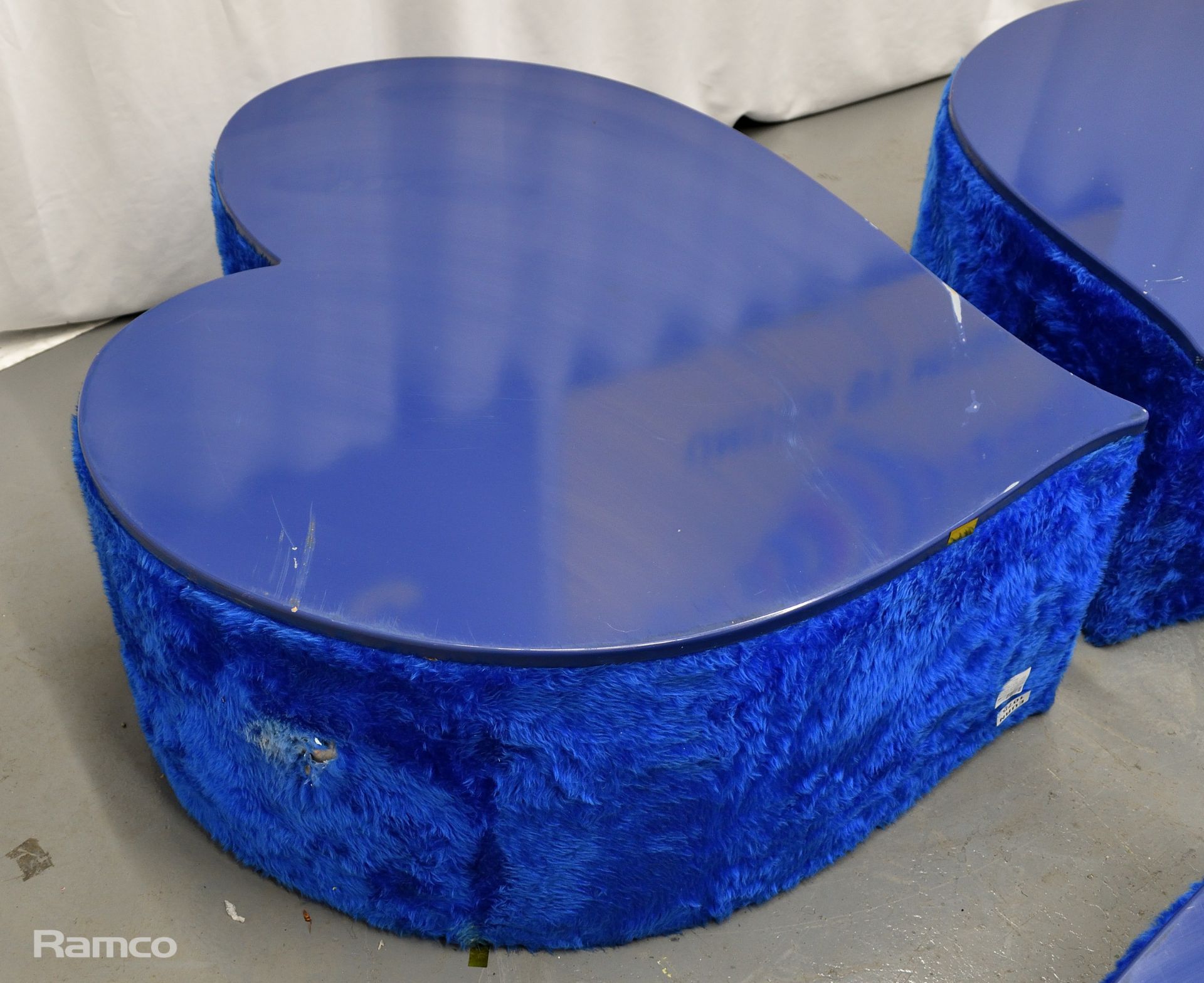 4x Asymmetrical heart shaped blue fur-covered wooden tables from countries' seating area - Image 8 of 18