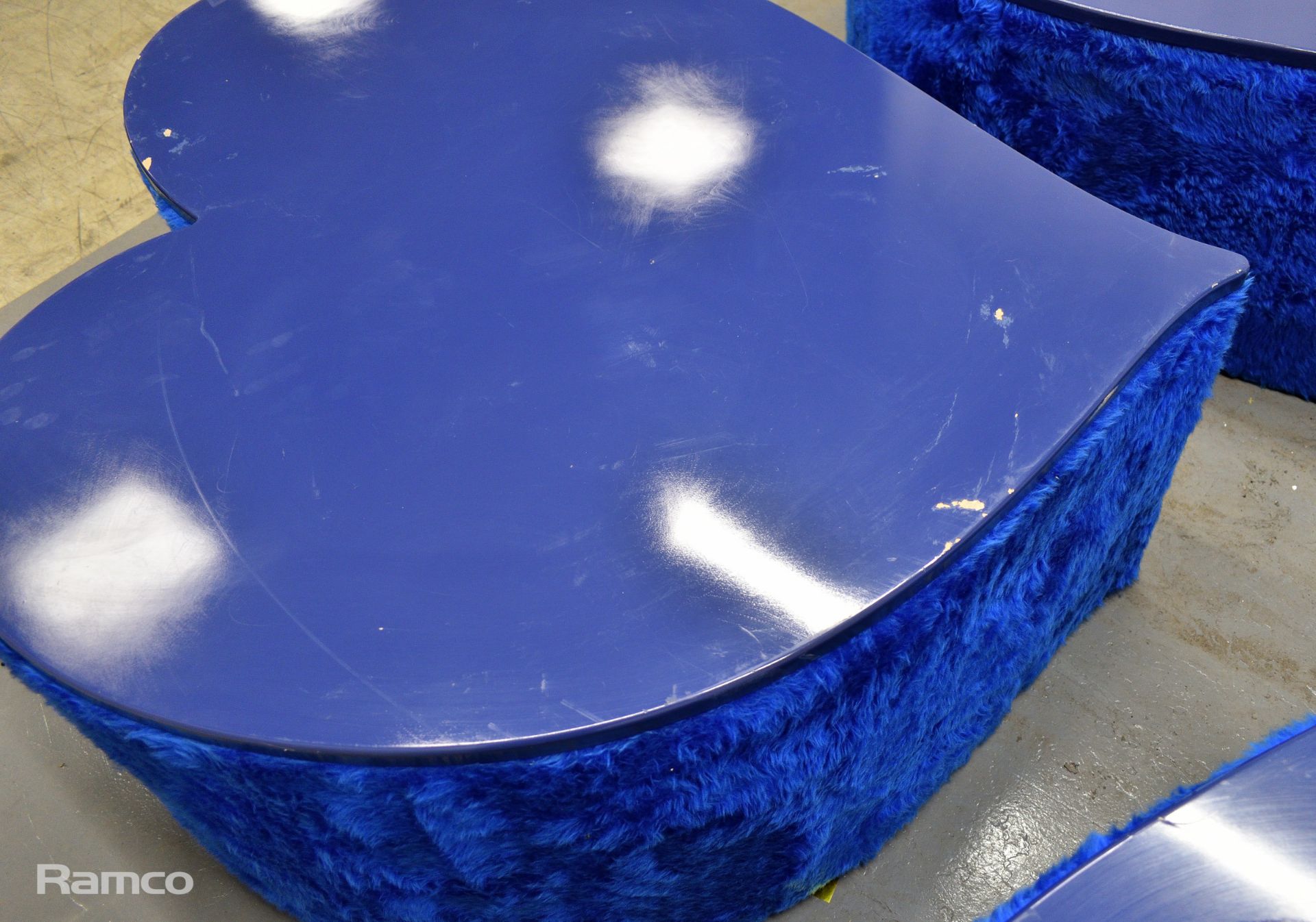 4x Asymmetrical heart shaped blue fur-covered wooden tables from countries' seating area - Image 8 of 16