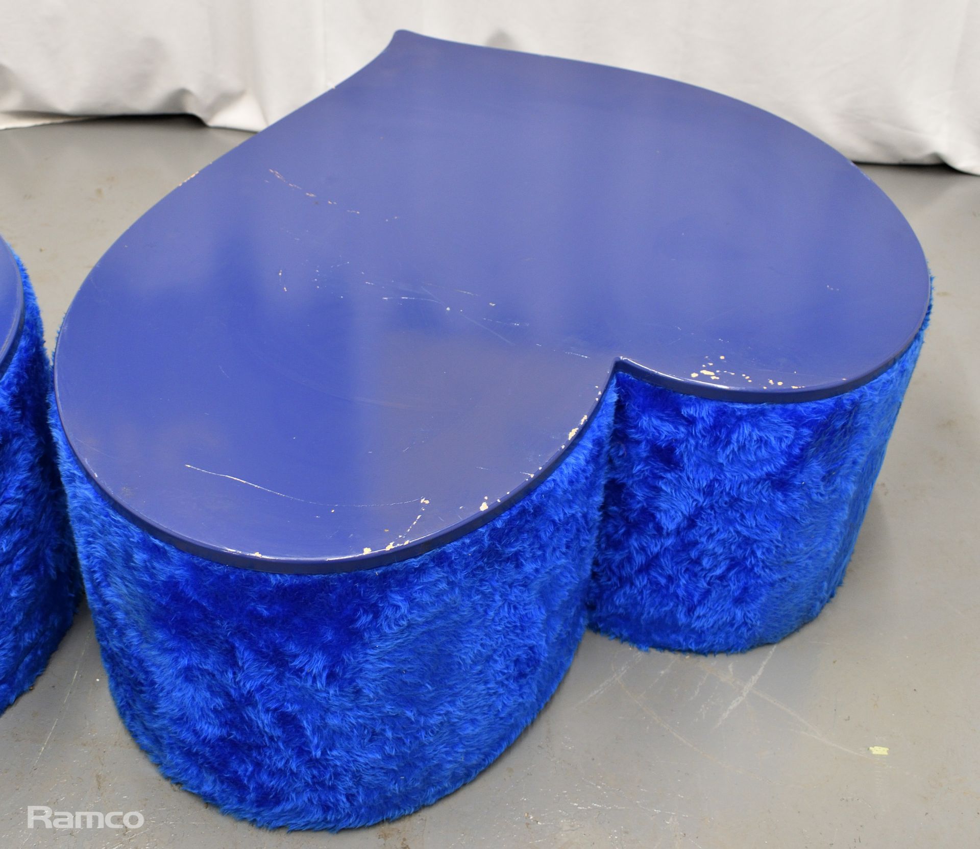 4x Asymmetrical heart shaped blue fur-covered wooden tables from countries' seating area - Image 14 of 18