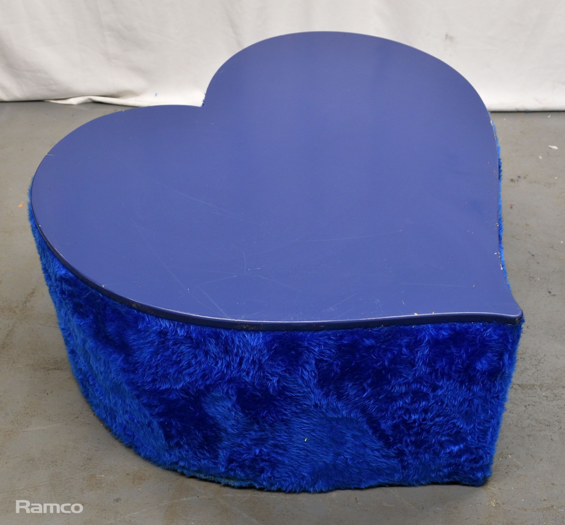 3x Asymmetrical heart shaped blue fur-covered wooden tables from countries' seating area - Image 3 of 13