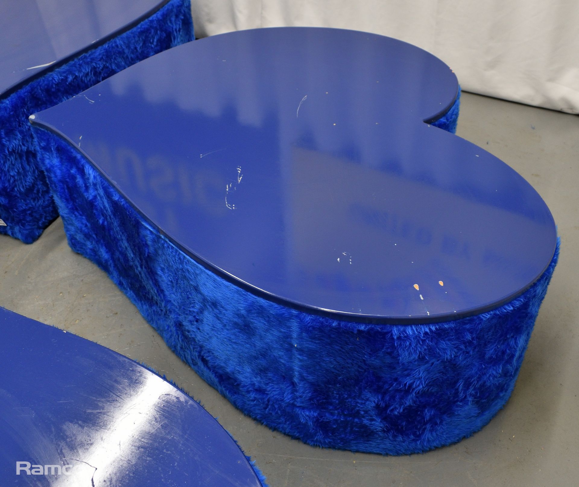 4x Asymmetrical heart shaped blue fur-covered wooden tables from countries' seating area - Image 14 of 18