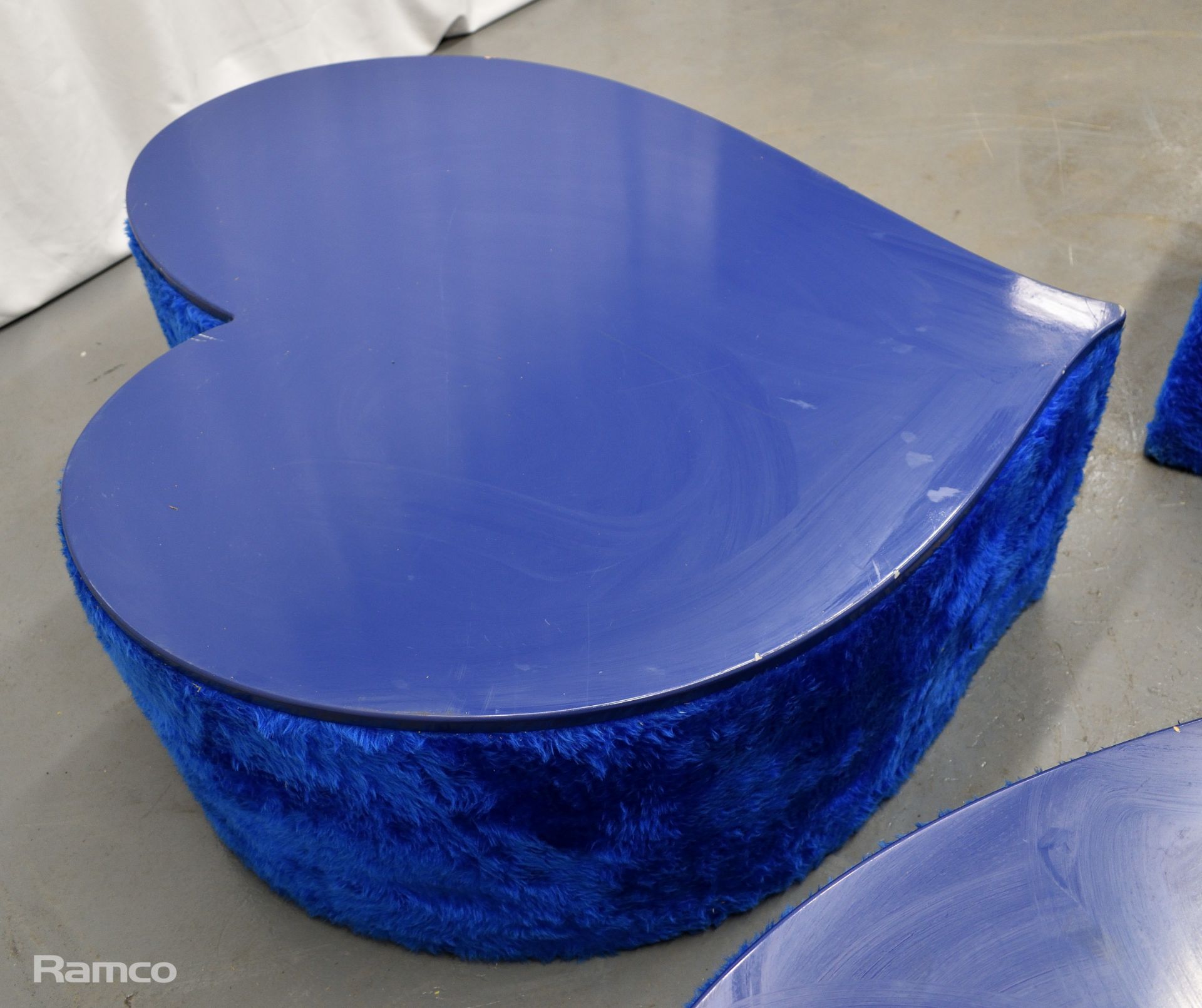 3x Asymmetrical heart shaped blue fur-covered wooden tables from countries' seating area - Image 12 of 13