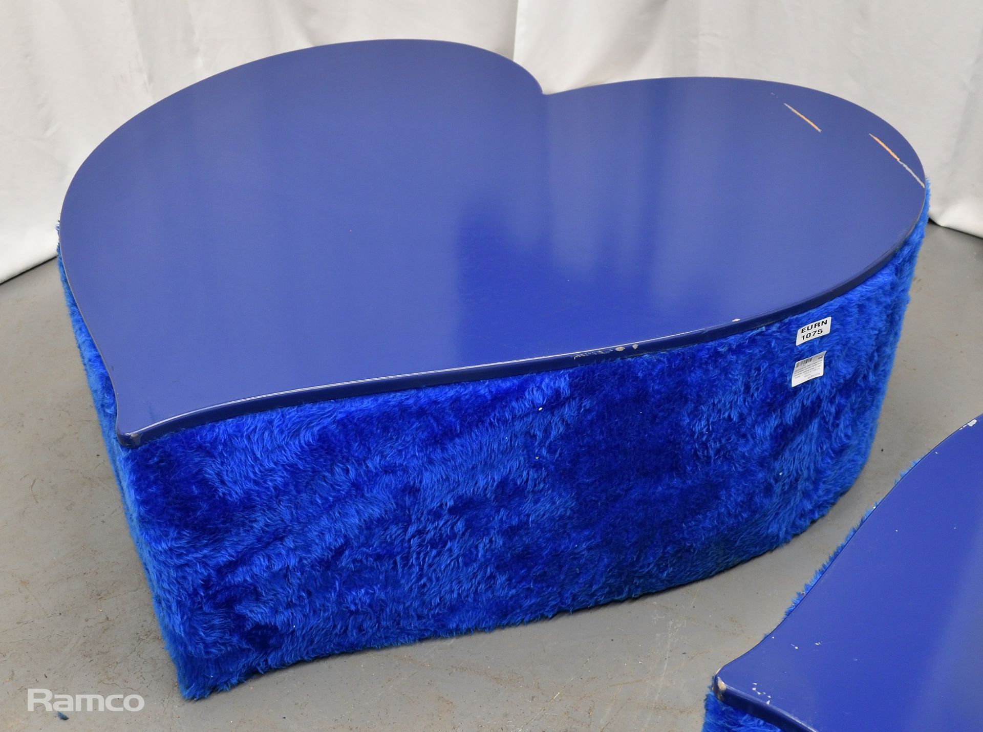 3x Asymmetrical heart shaped blue fur-covered wooden tables from countries' seating area - Image 13 of 14