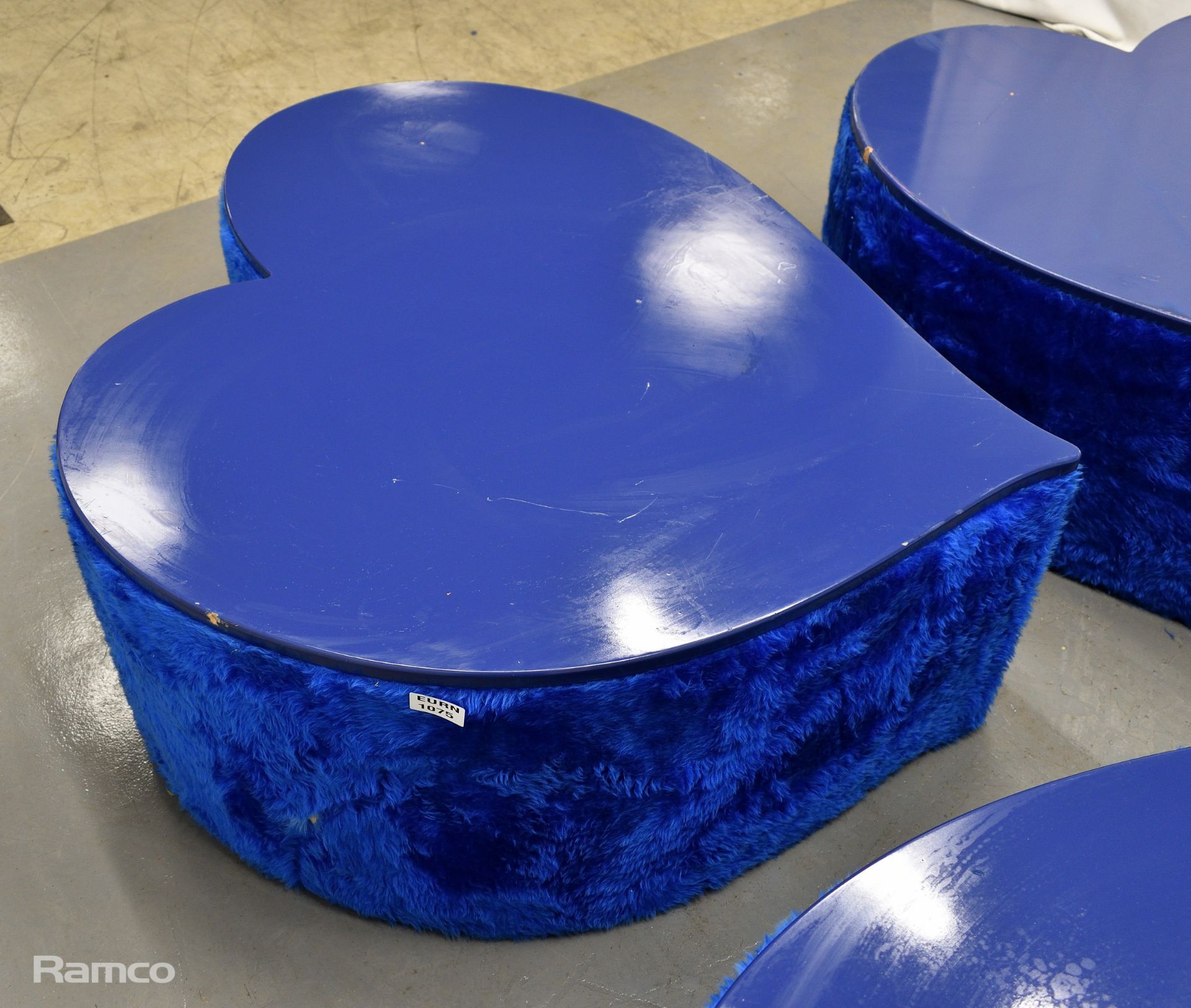 4x Asymmetrical heart shaped blue fur-covered wooden tables from countries' seating area - Image 17 of 18